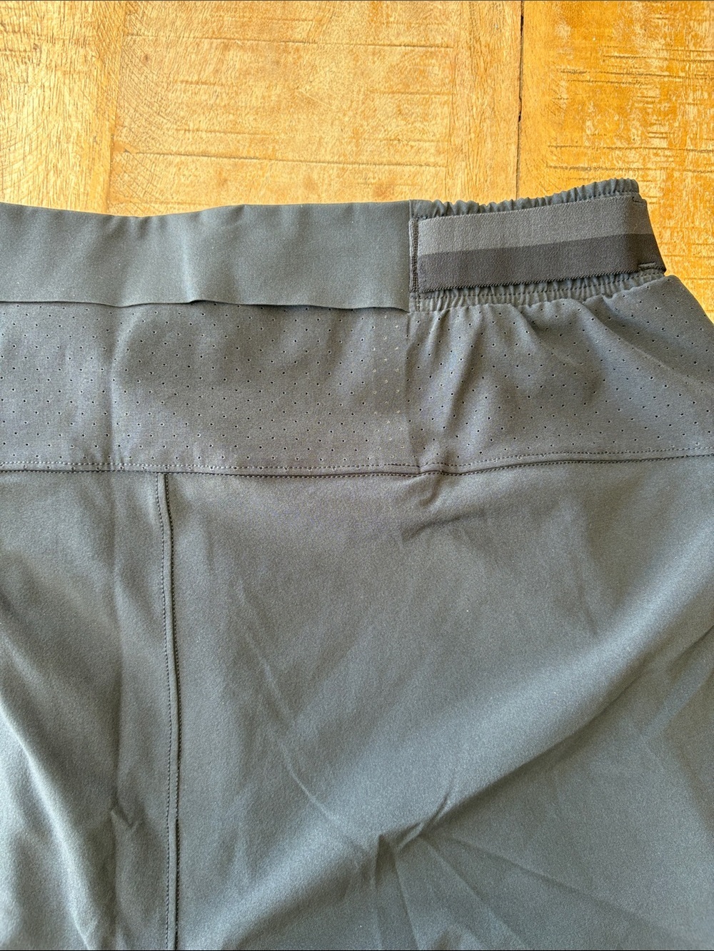 Lululemon Men’s Navy Athletic Shorts size M - Picture 6 of 8